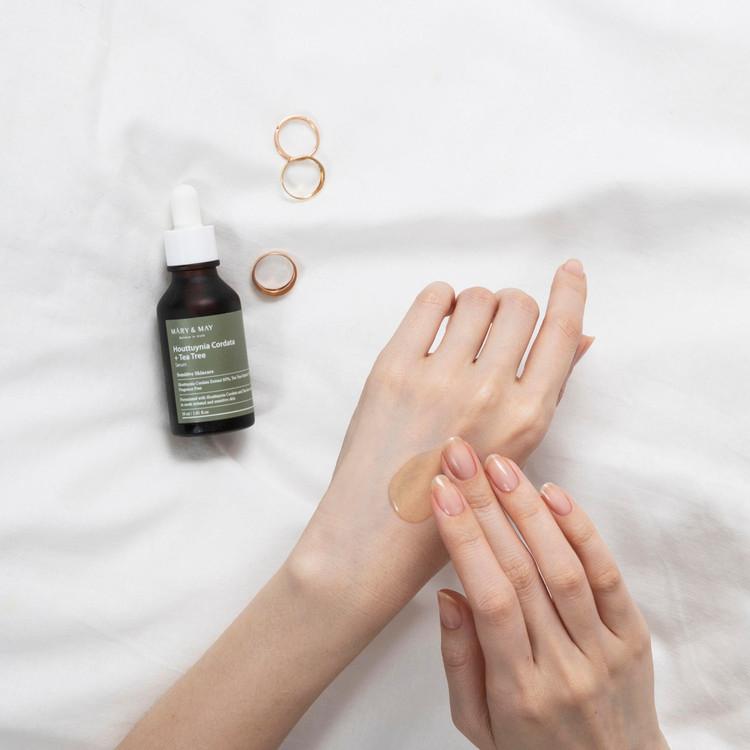 [Mary&May] Suero de Houttuynia Cordata + Árbol de Té - 30ml