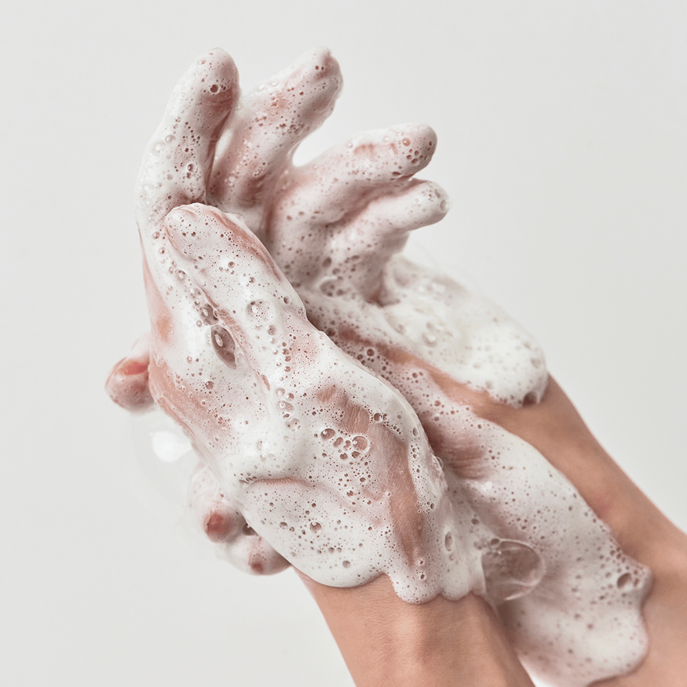 HEARTLEAF SUCCINIC MOISTURE CLEANSING FOAM 150ml