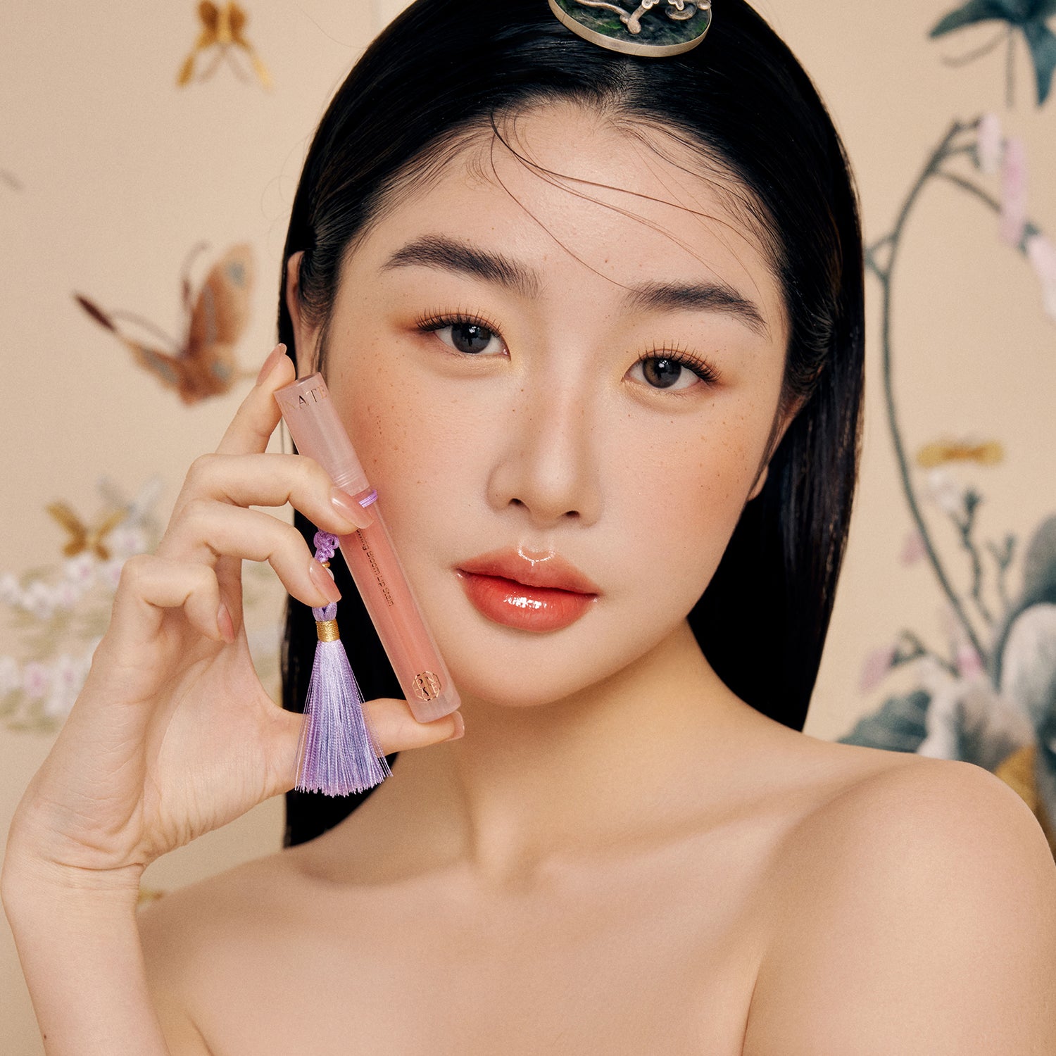 Glowing Bloom Lip Stain - 02 Neutral Coral