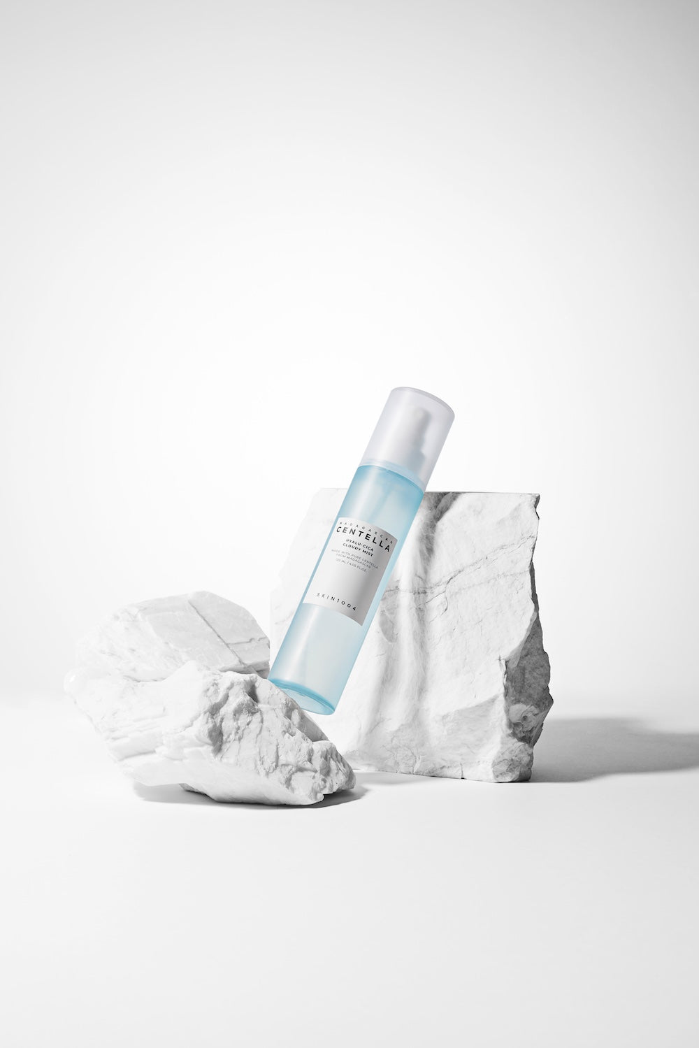 [Skin1004] Madagascar Centella Hyalu-Cica Bruma Nube 120ml