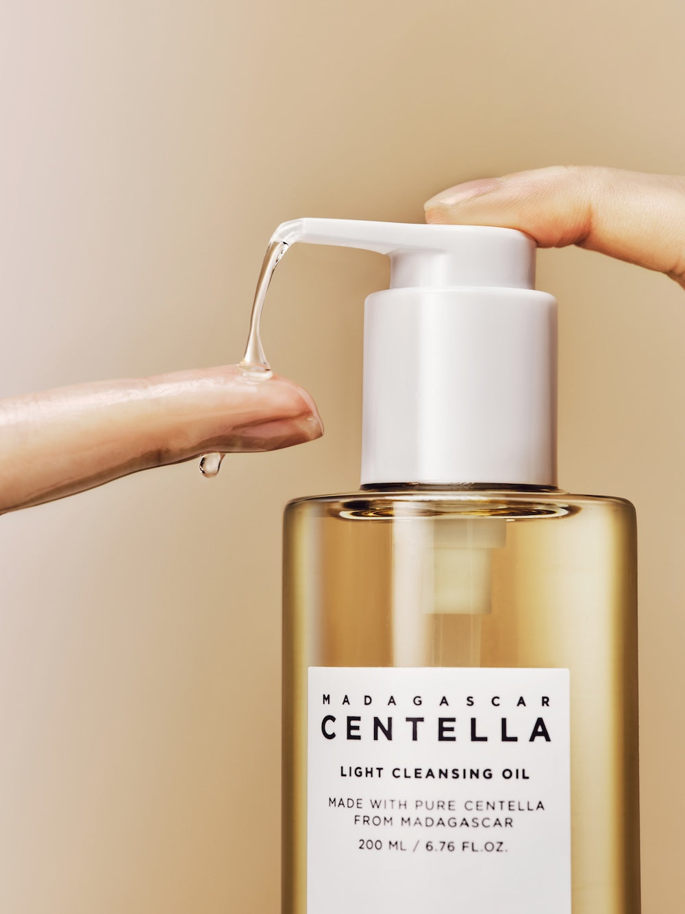 Madagascar Centella Light Cleansing Oil 200ml