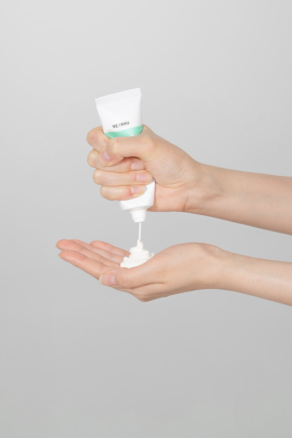 Reanhu Exosome-Cica Calming Sunscreen 50ml